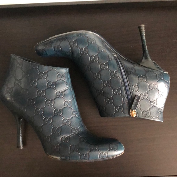⬇️$500 GUCCI Monogram ankle booties - Picture 2 of 8